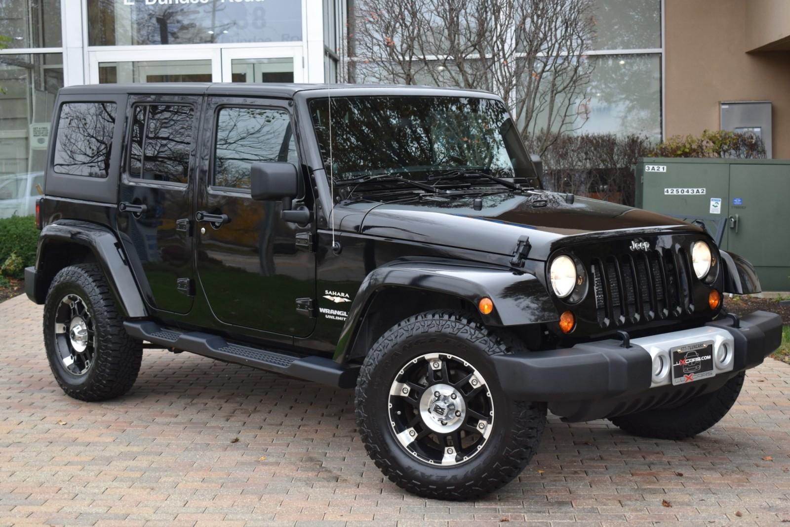 2012 Jeep Wrangler Unlimited Sahara photo 3