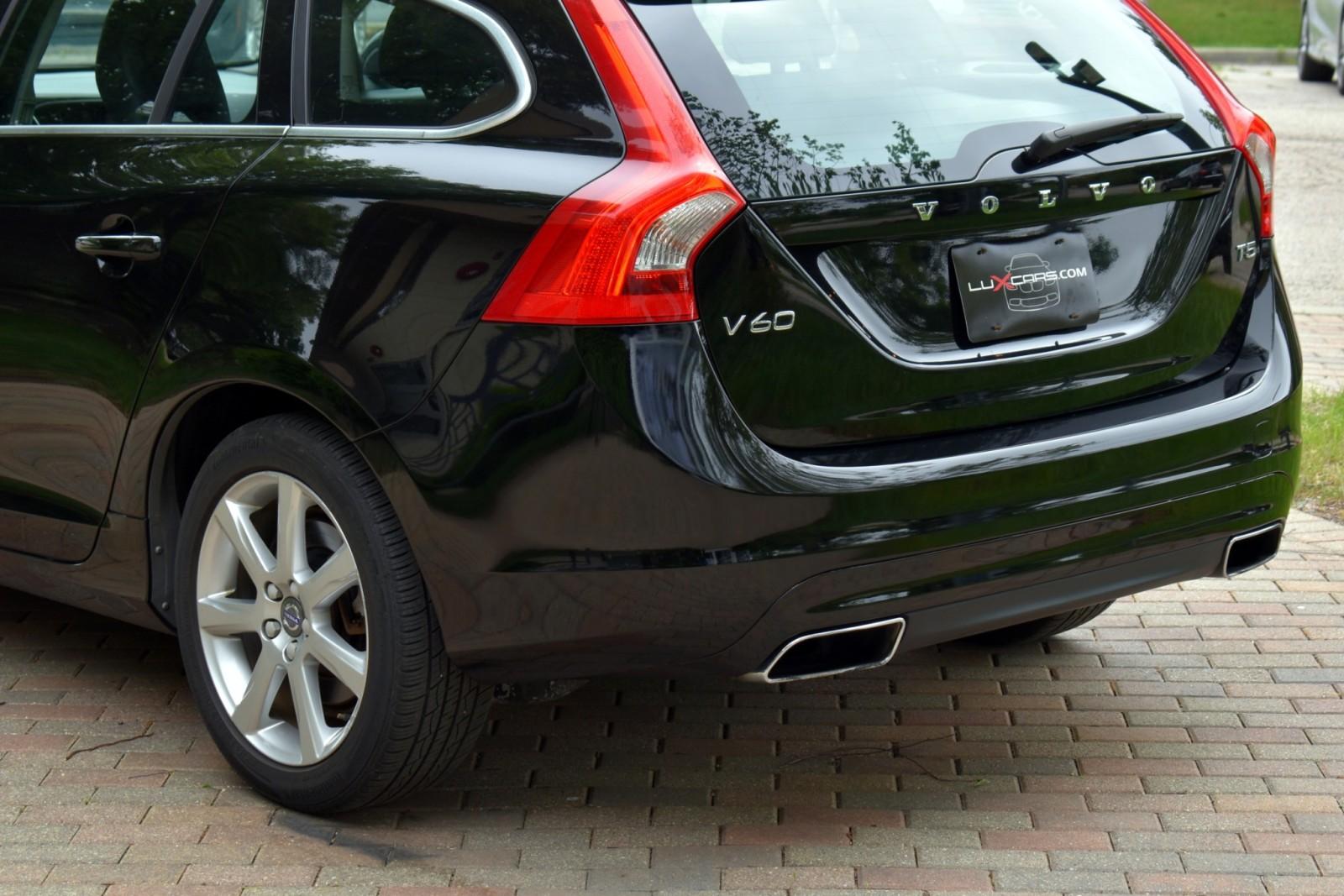 2016 Volvo V60 T5 Drive-E Premier photo 10