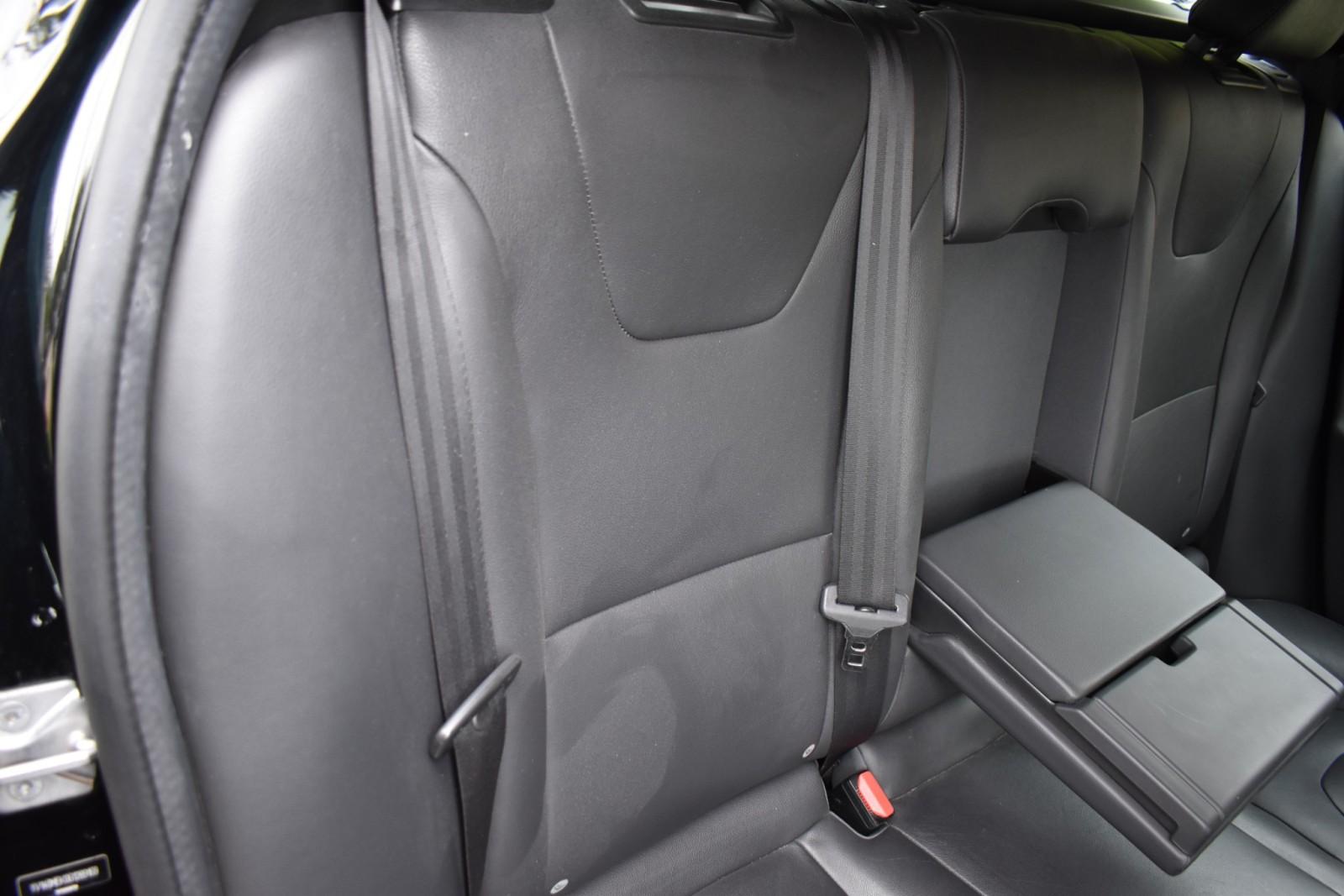 2016 Volvo V60 T5 Drive-E Premier photo 38