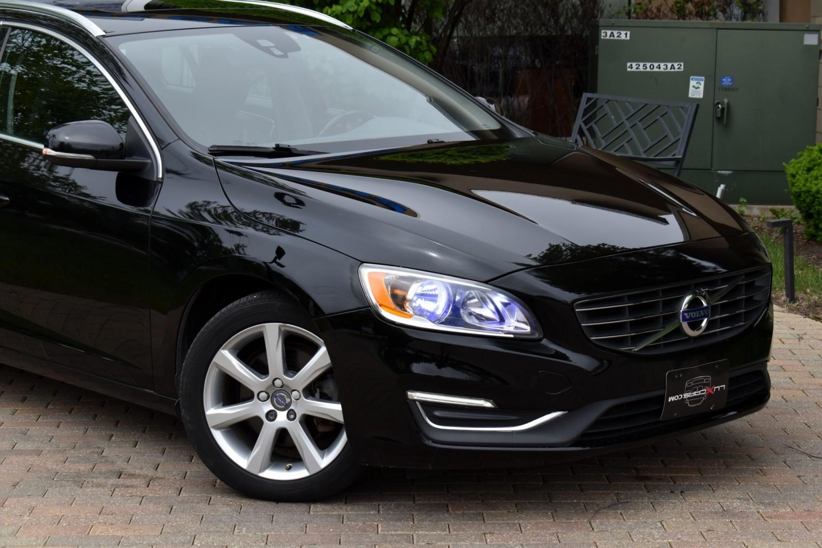 2016 Volvo V60 T5 Drive-E Premier photo 5