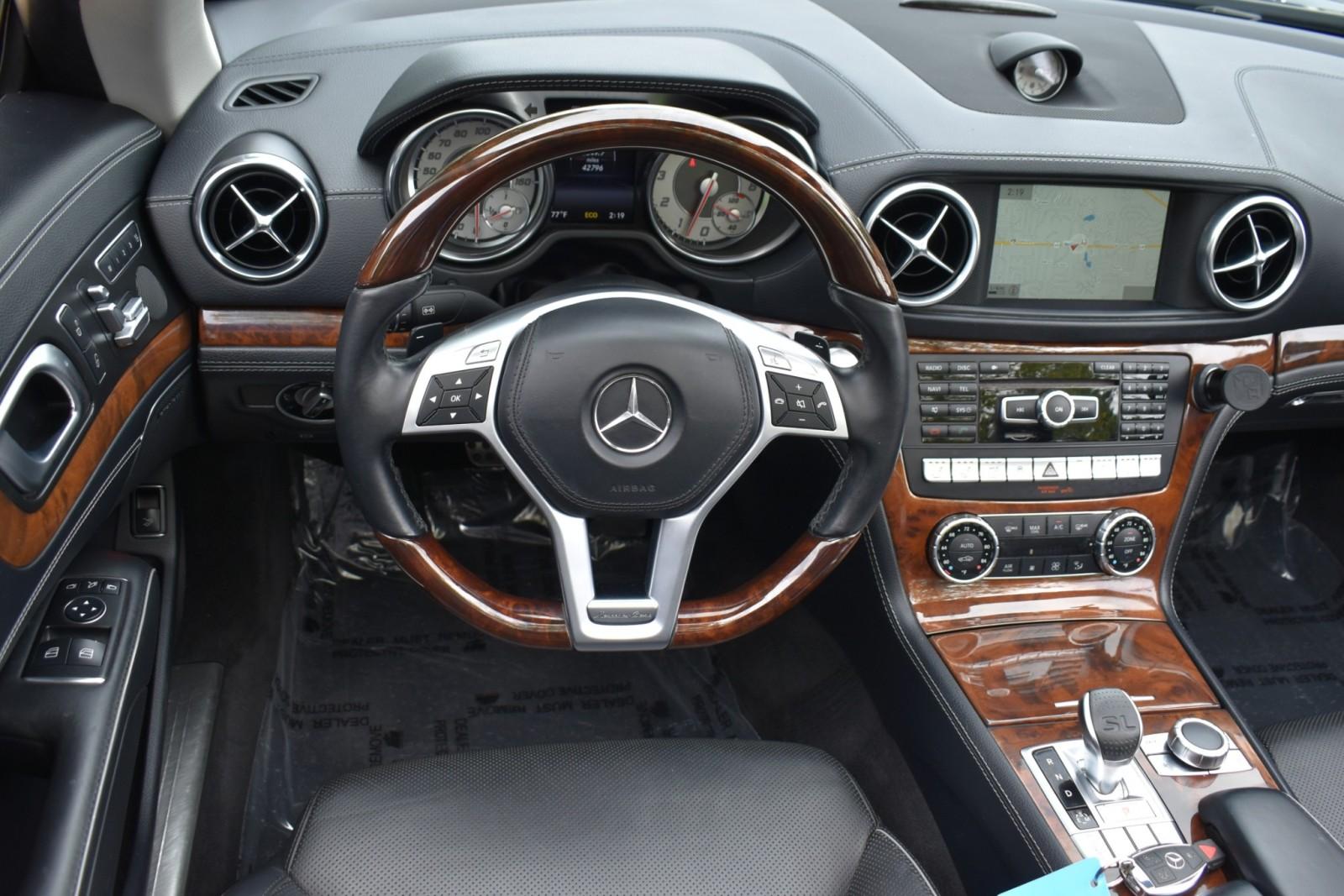 2014 Mercedes Benz SL 550 photo 20