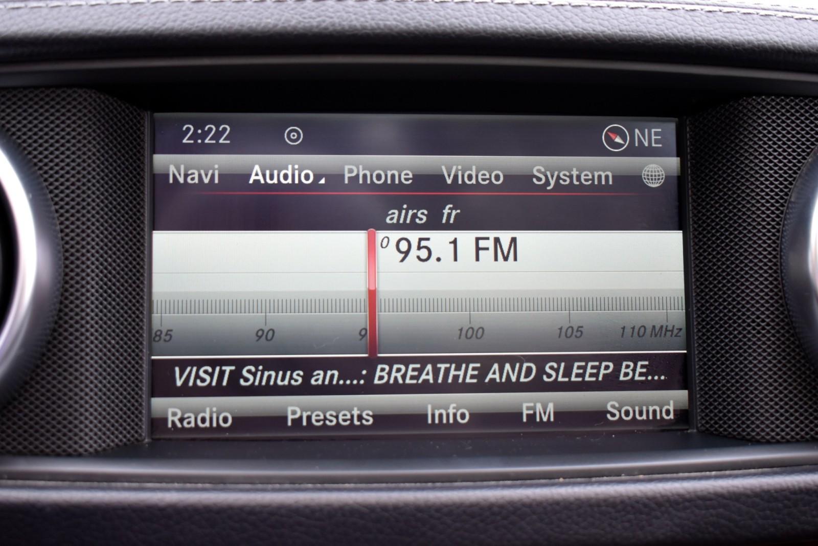 2014 Mercedes Benz SL 550 photo 26