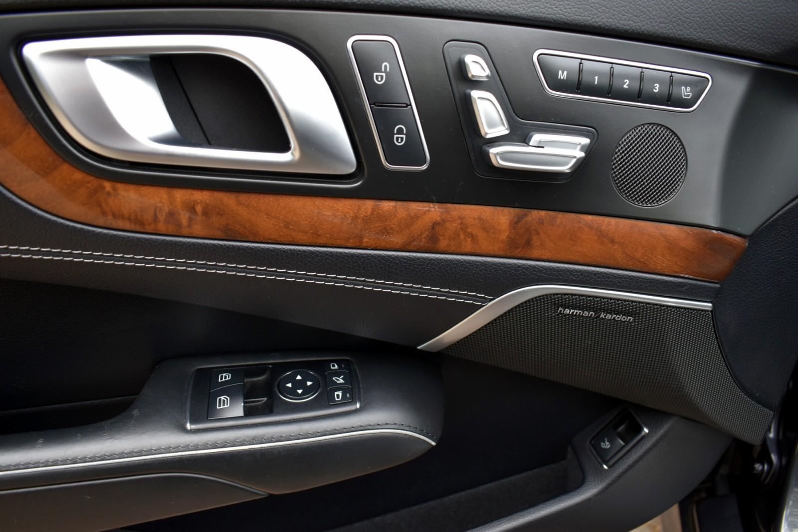 2014 Mercedes Benz SL 550 photo 34