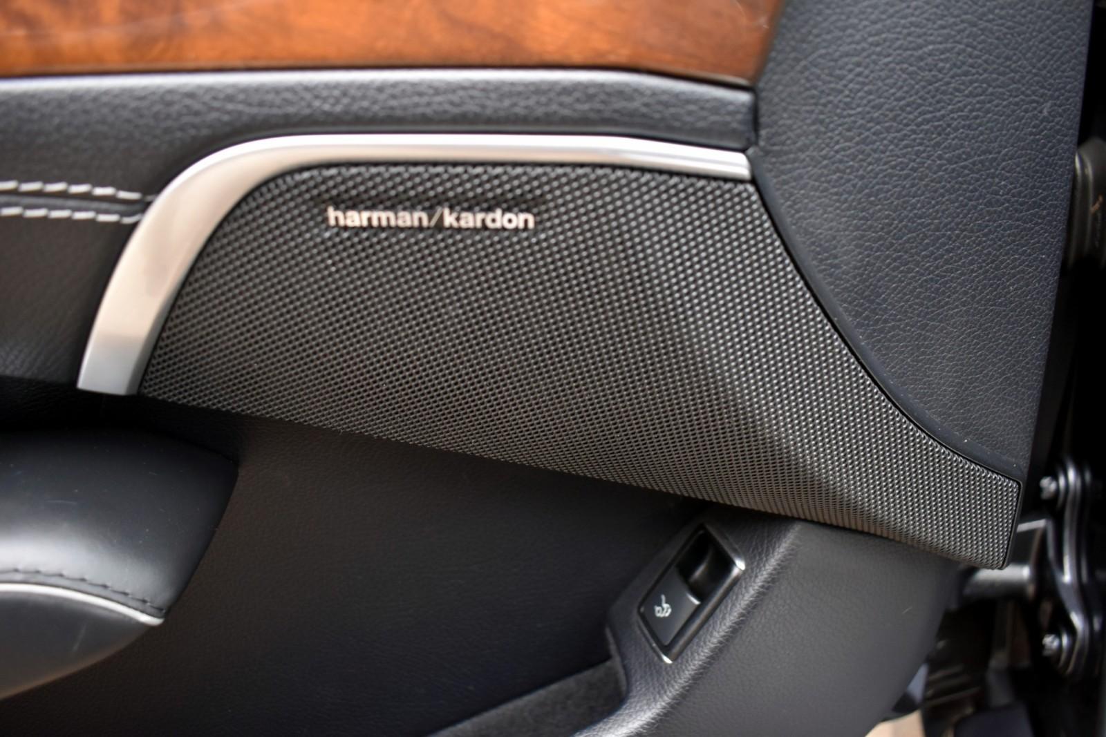 2014 Mercedes Benz SL 550 photo 35