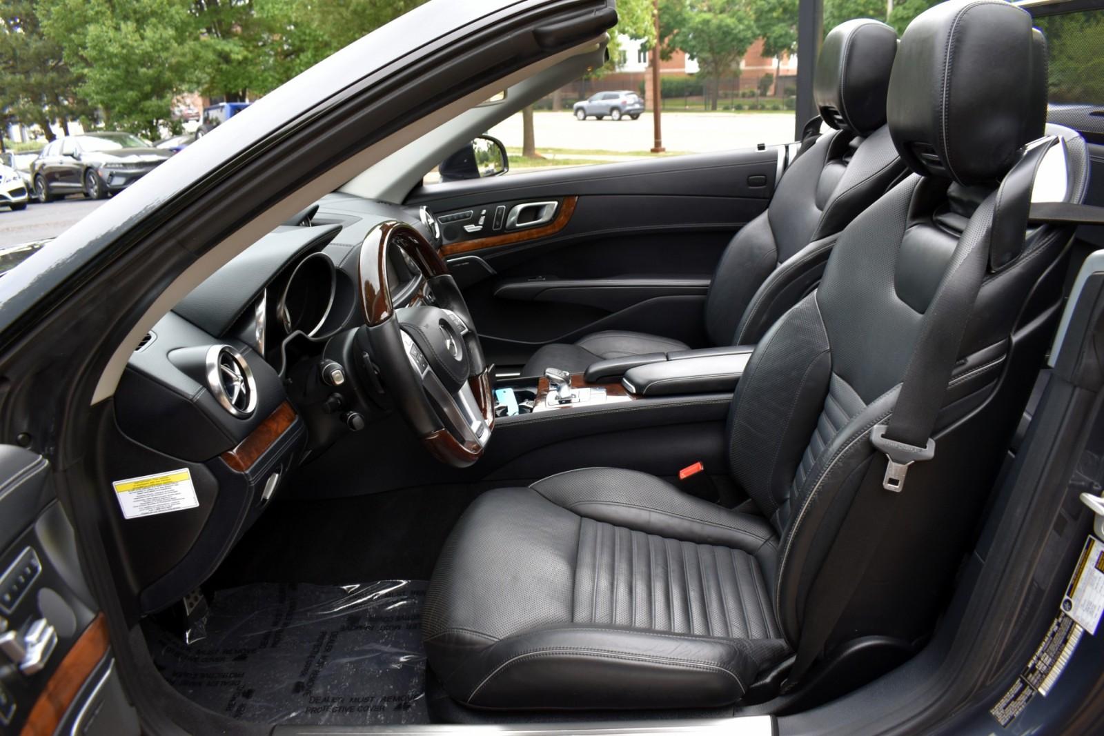 2014 Mercedes Benz SL 550 photo 36