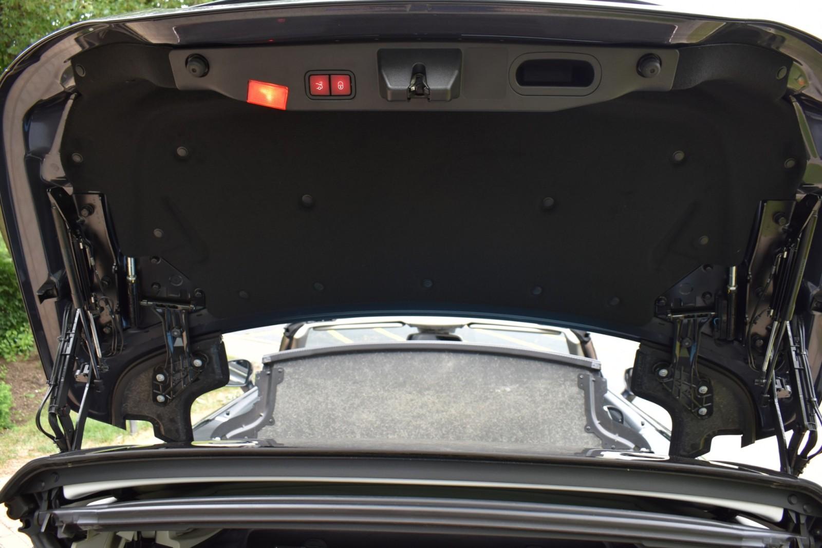 2014 Mercedes Benz SL 550 photo 47
