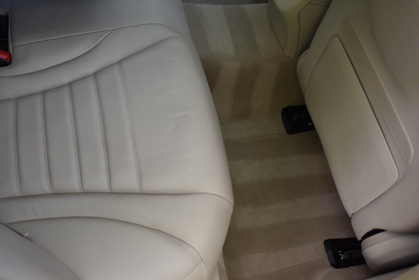2015 Mercedes Benz C 300 photo 29