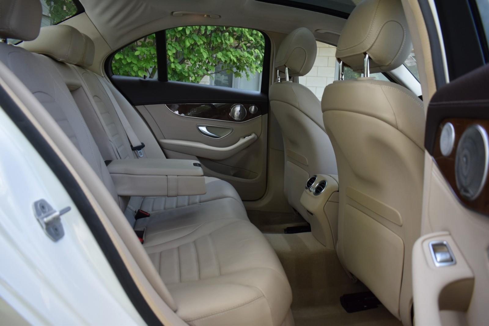 2015 Mercedes Benz C 300 photo 31
