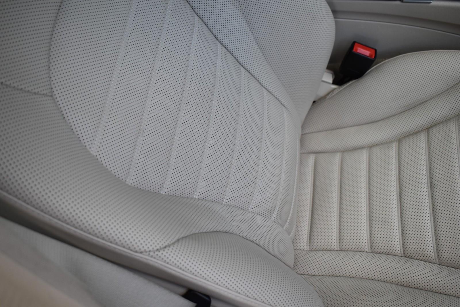 2015 Mercedes Benz C 300 photo 33