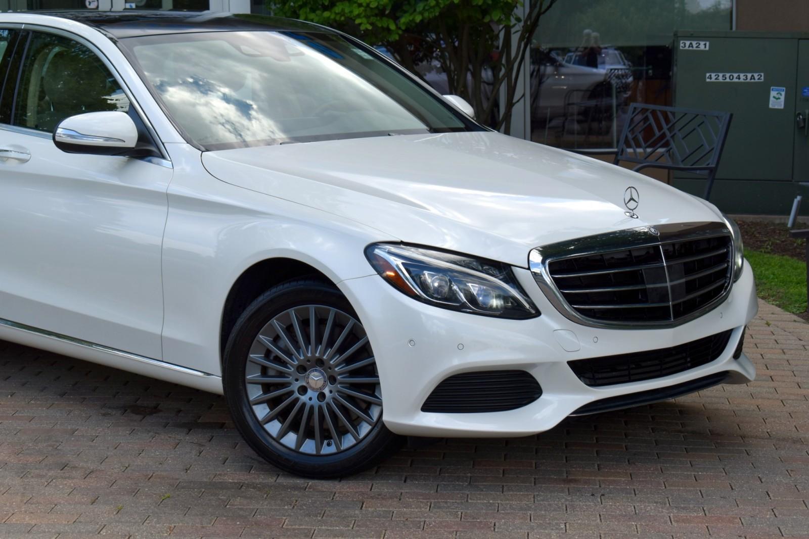 2015 Mercedes Benz C 300 4MATIC photo 3