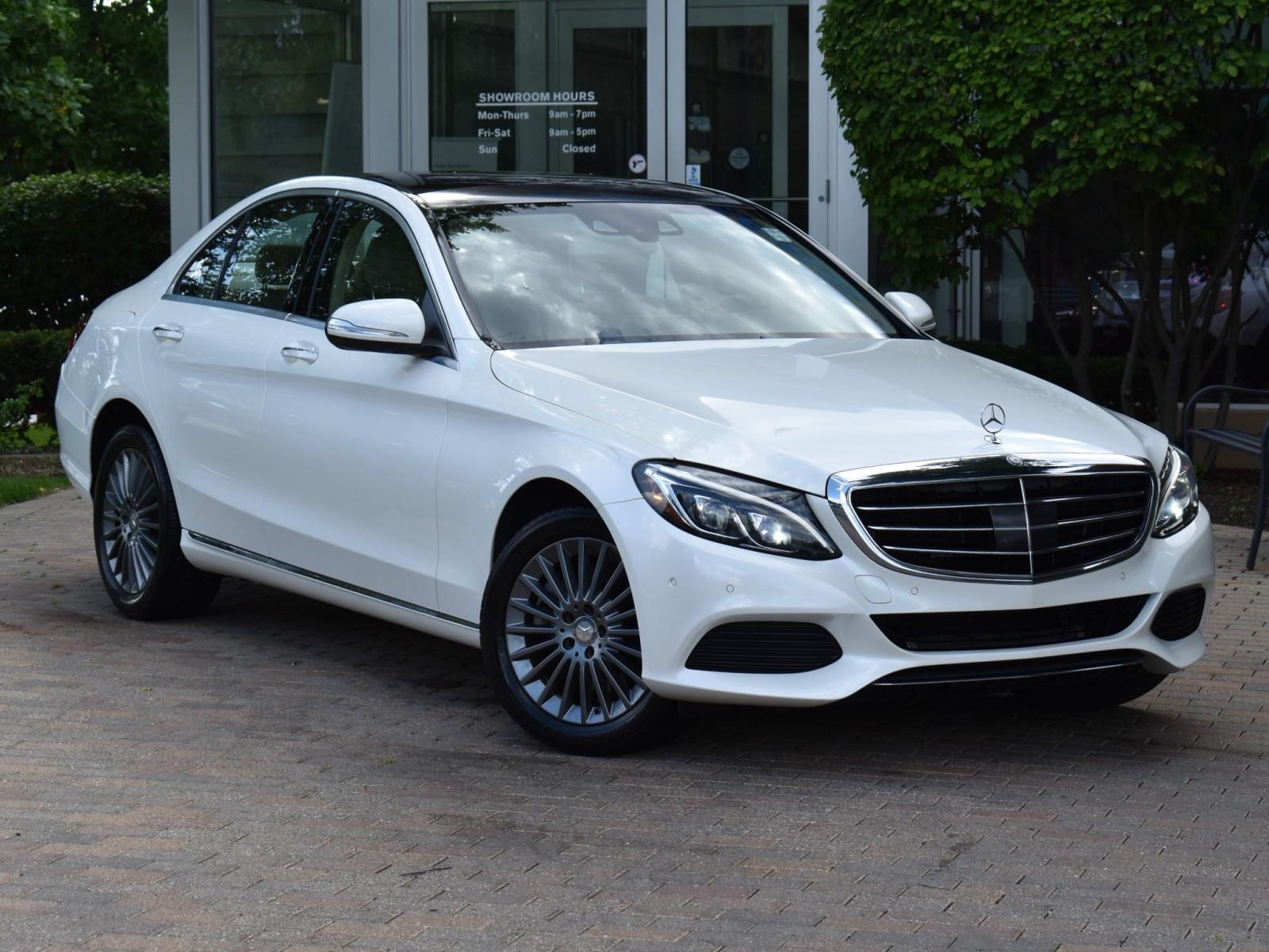 2015 Mercedes Benz C 300 photo 4