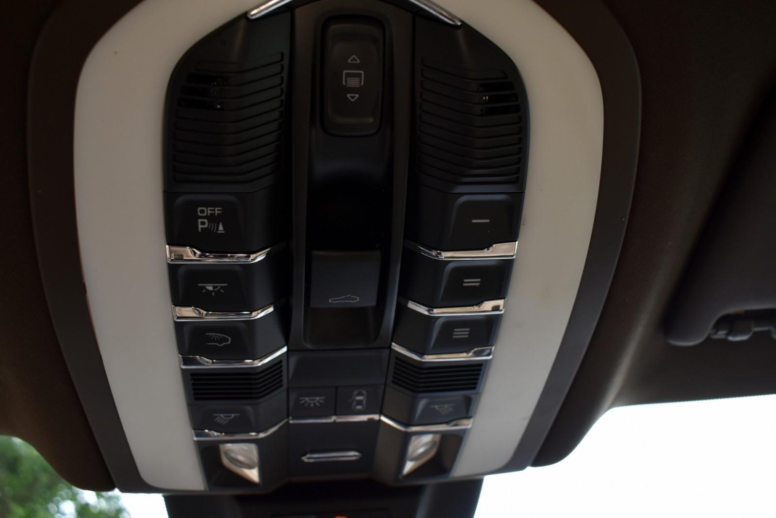 2017 Porsche Macan S - Photo 19