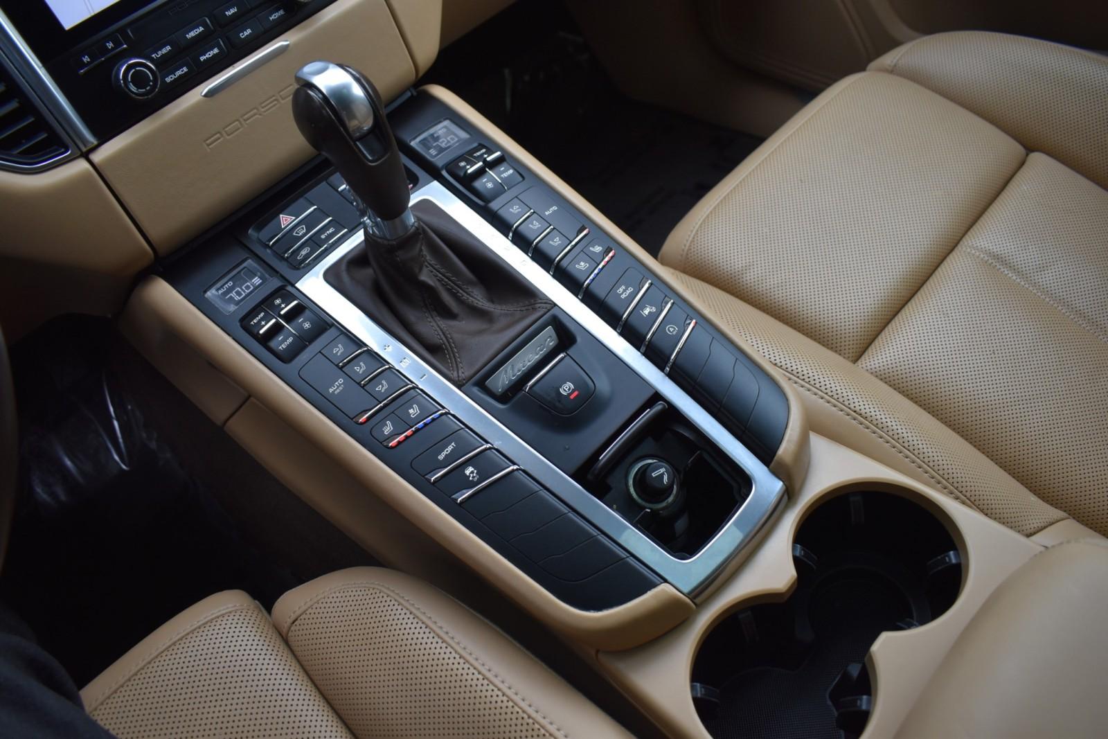 2017 Porsche Macan S - Photo 20