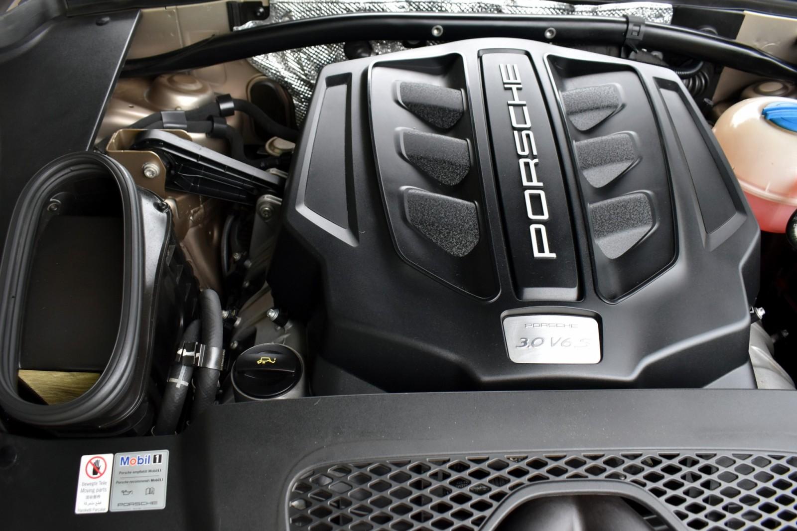2017 Porsche Macan S - Photo 50