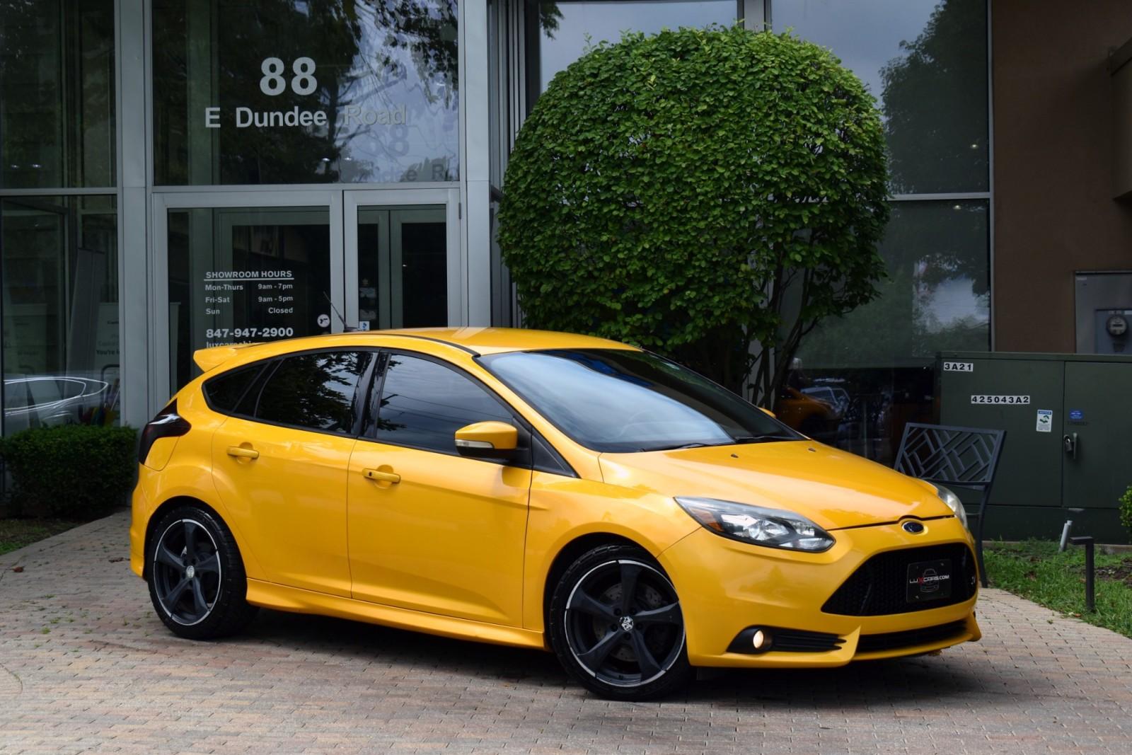 2013 Ford Focus ST photo 2