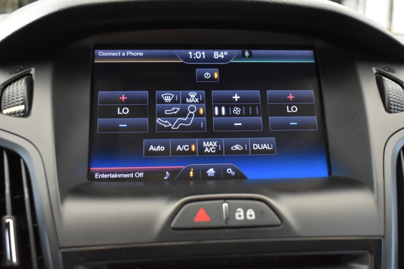 2013 Ford Focus ST photo 21