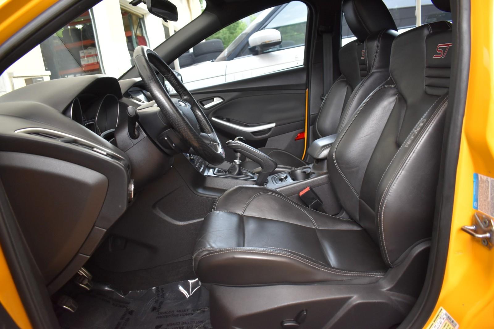 2013 Ford Focus ST photo 32