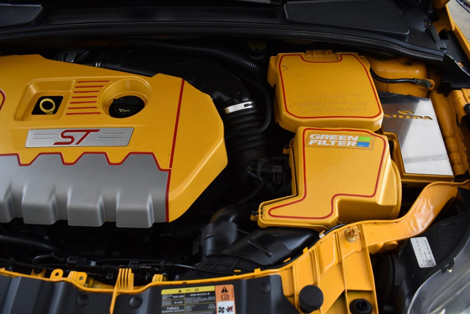 2013 Ford Focus ST photo 42