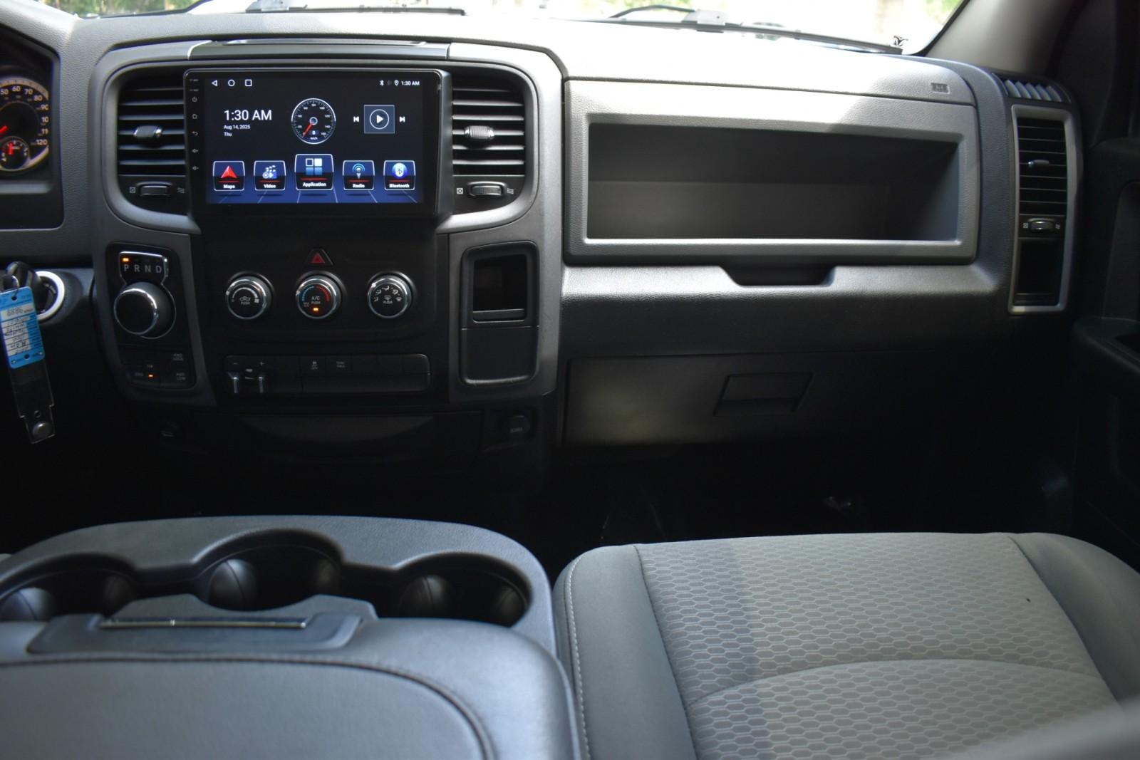 2015 Ram 1500 ST photo 13