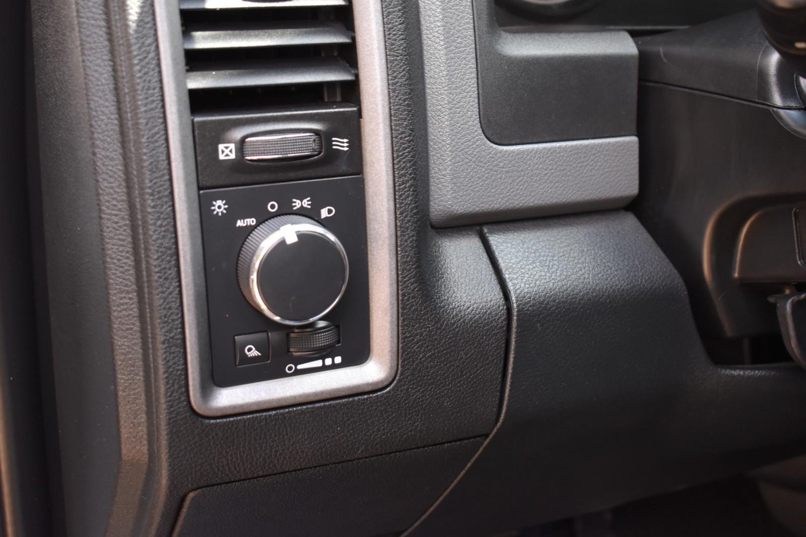 2015 Ram 1500 ST photo 19