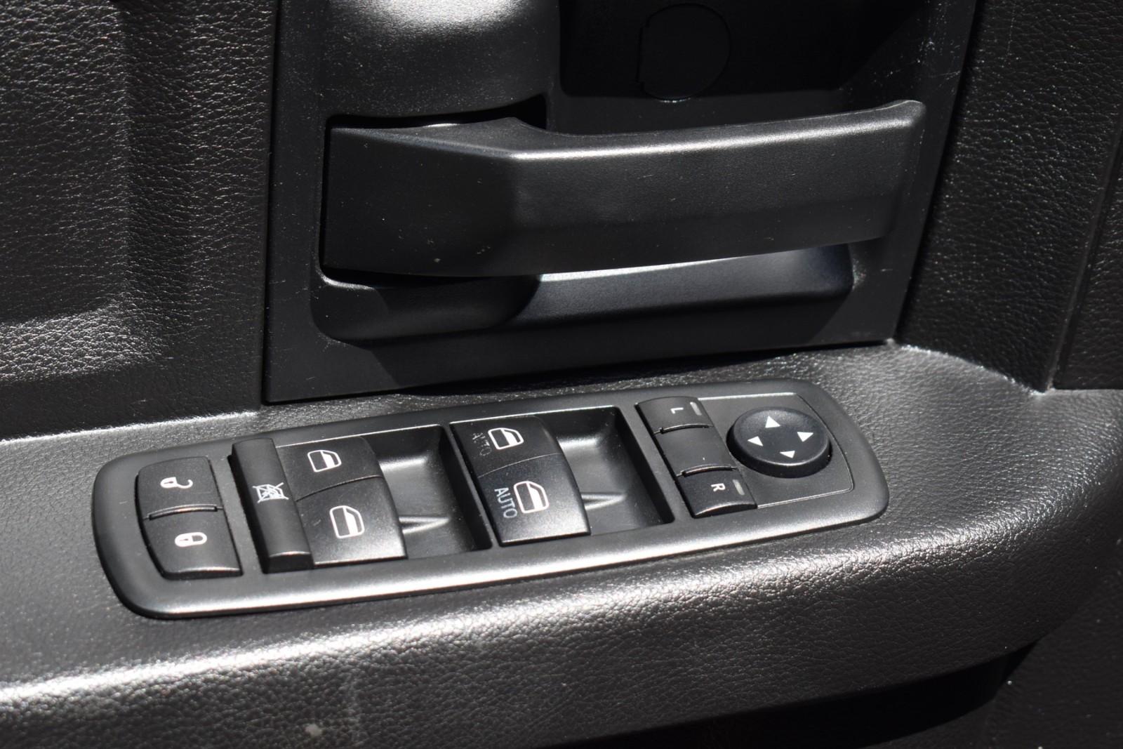 2015 Ram 1500 ST photo 21