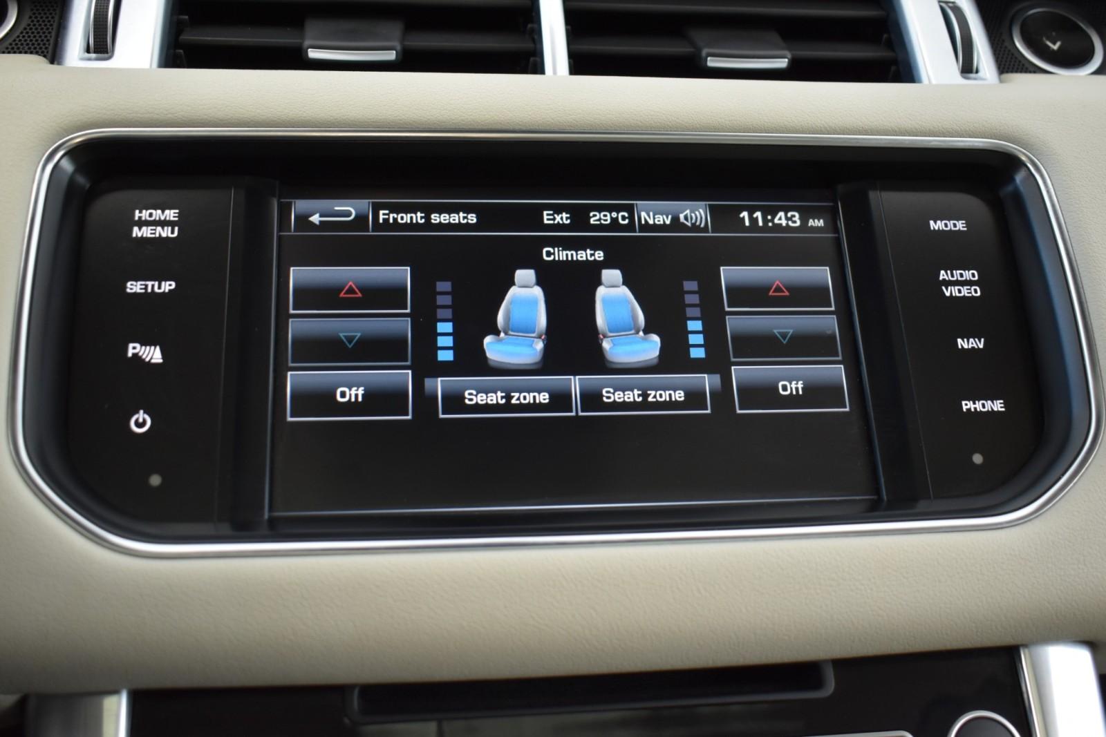 2015 Land Rover Range Rover Sport HSE photo 19