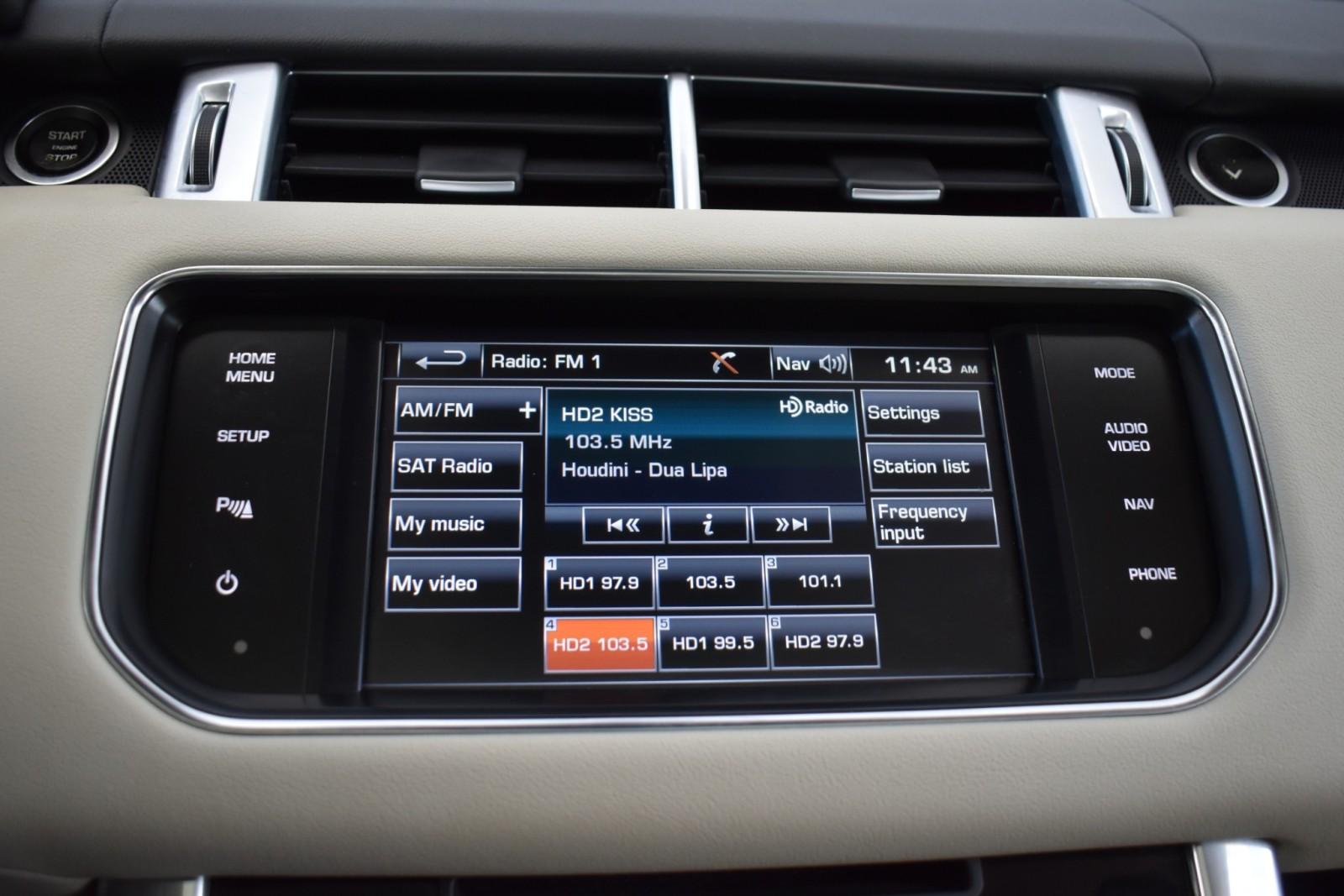2015 Land Rover Range Rover Sport HSE photo 21