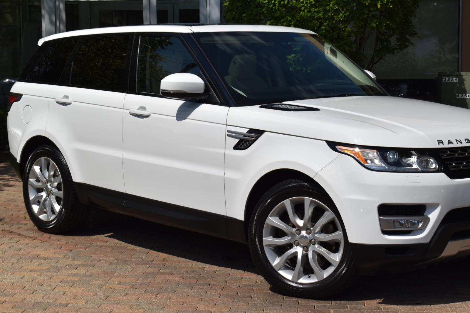 2015 Land Rover Range Rover Sport HSE photo 2