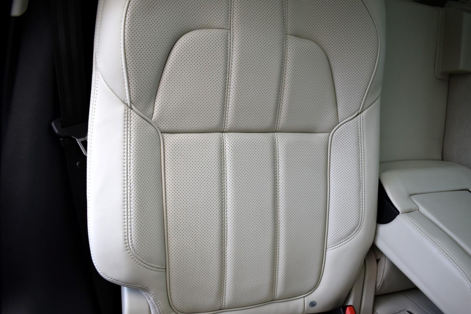 2015 Land Rover Range Rover Sport HSE photo 40