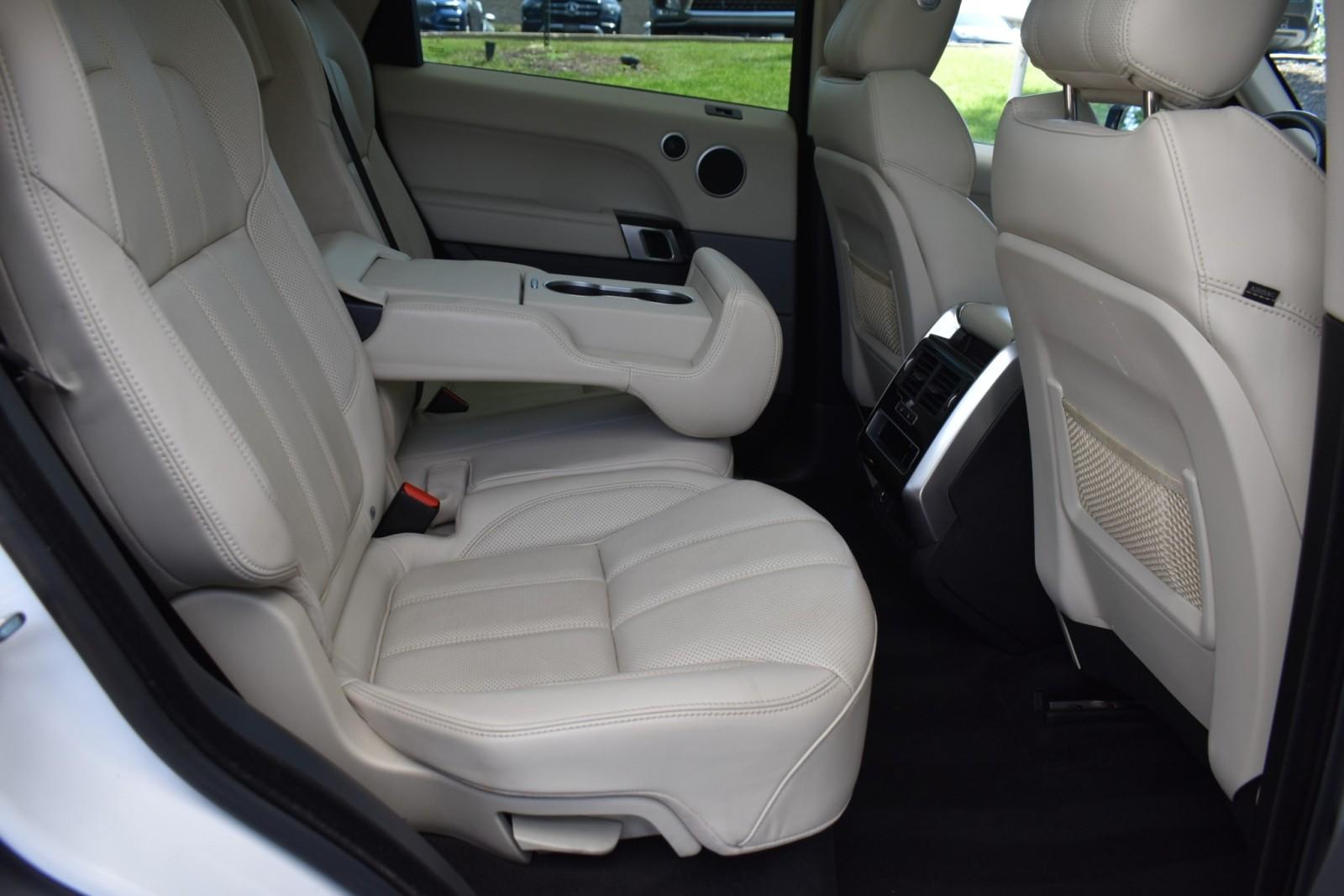 2015 Land Rover Range Rover Sport HSE photo 41