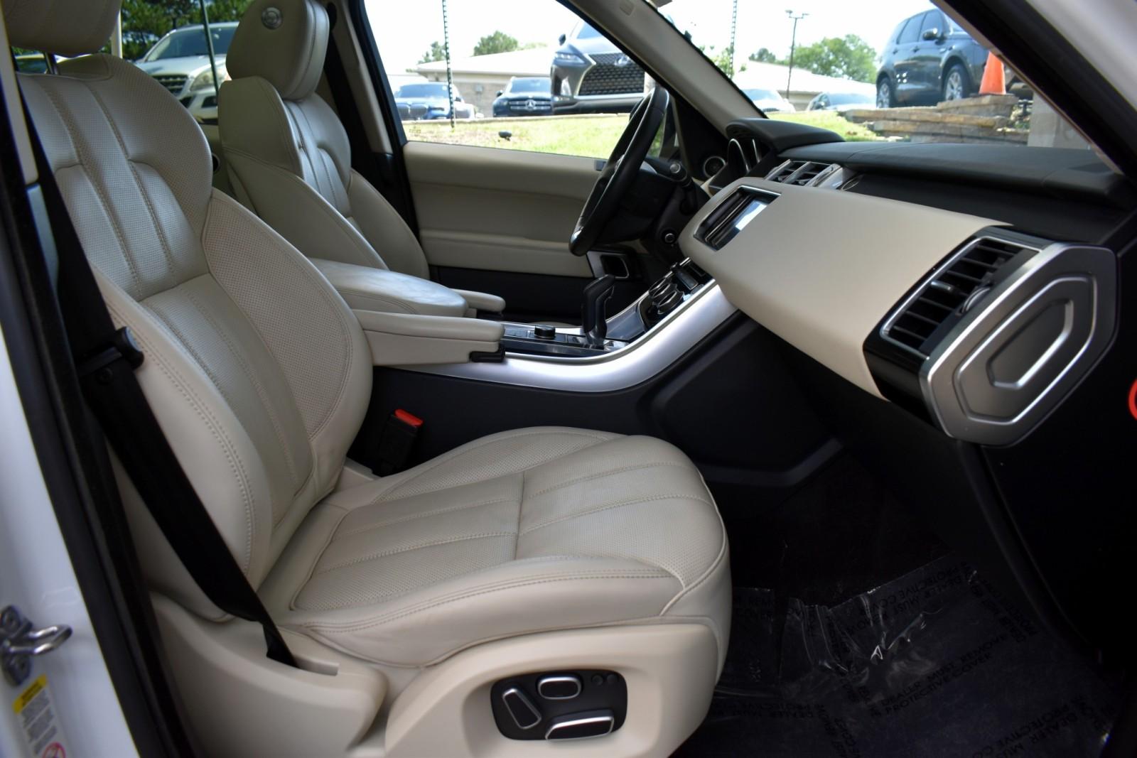 2015 Land Rover Range Rover Sport HSE photo 44