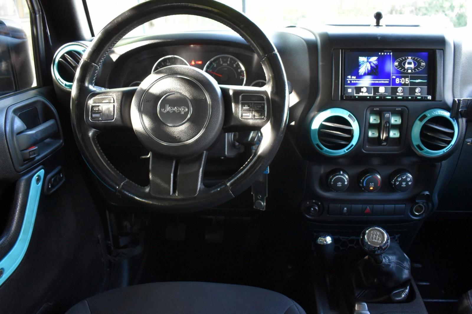 2015 Jeep Wrangler Sport photo 14