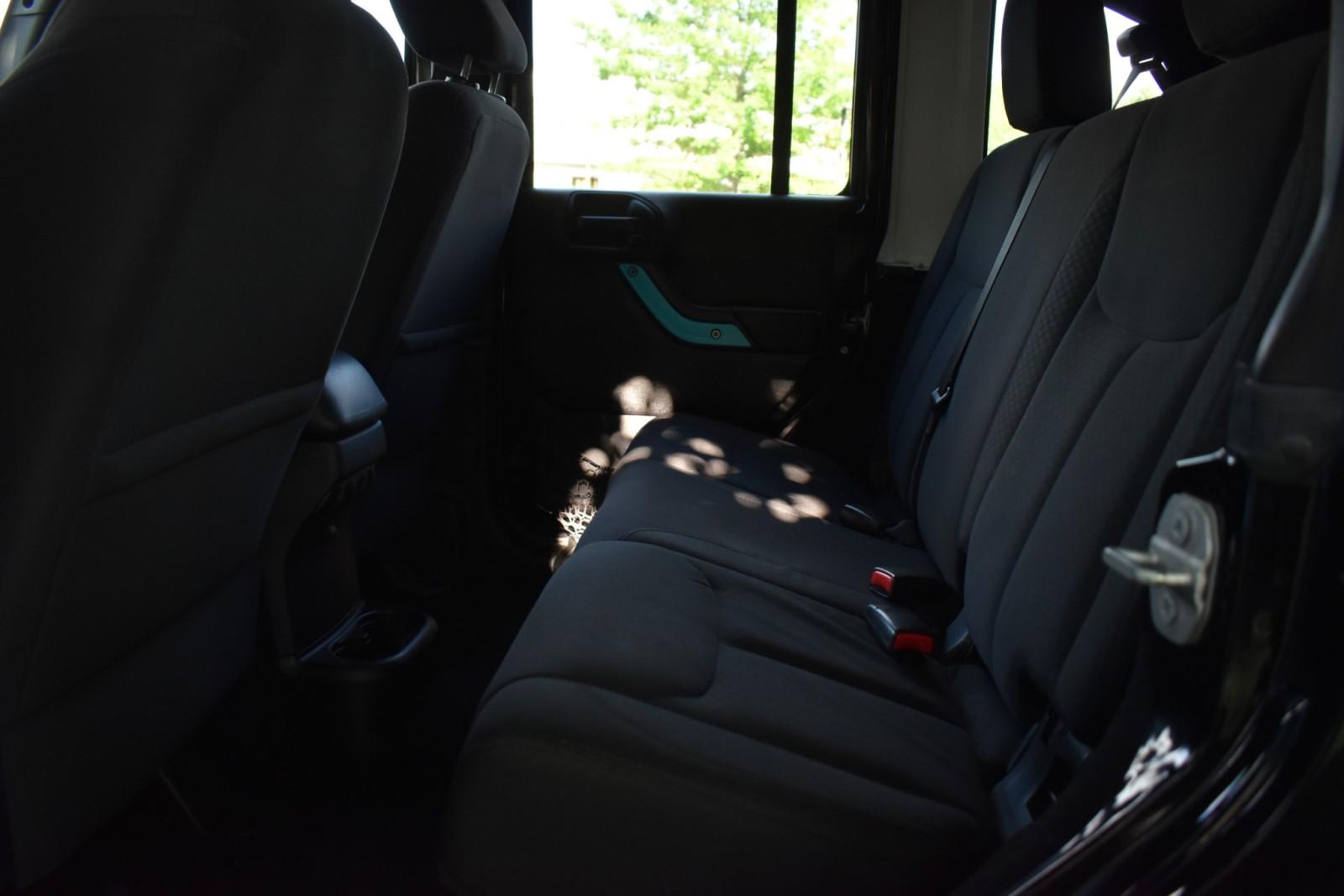 2015 Jeep Wrangler Sport photo 28