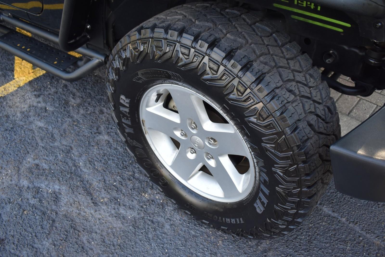 2015 Jeep Wrangler Sport photo 36
