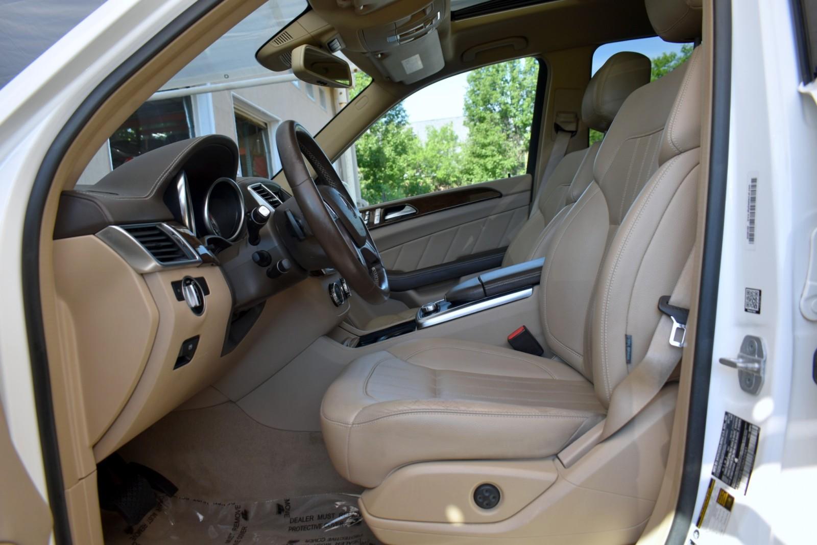 2016 Mercedes Benz GL 450 photo 29