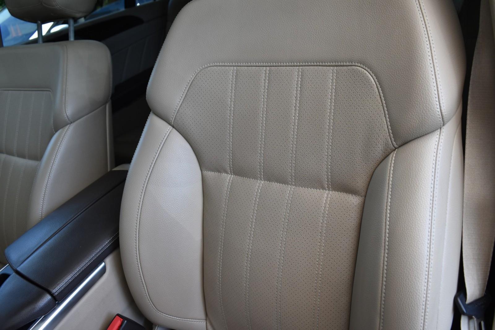 2016 Mercedes Benz GL 450 photo 31