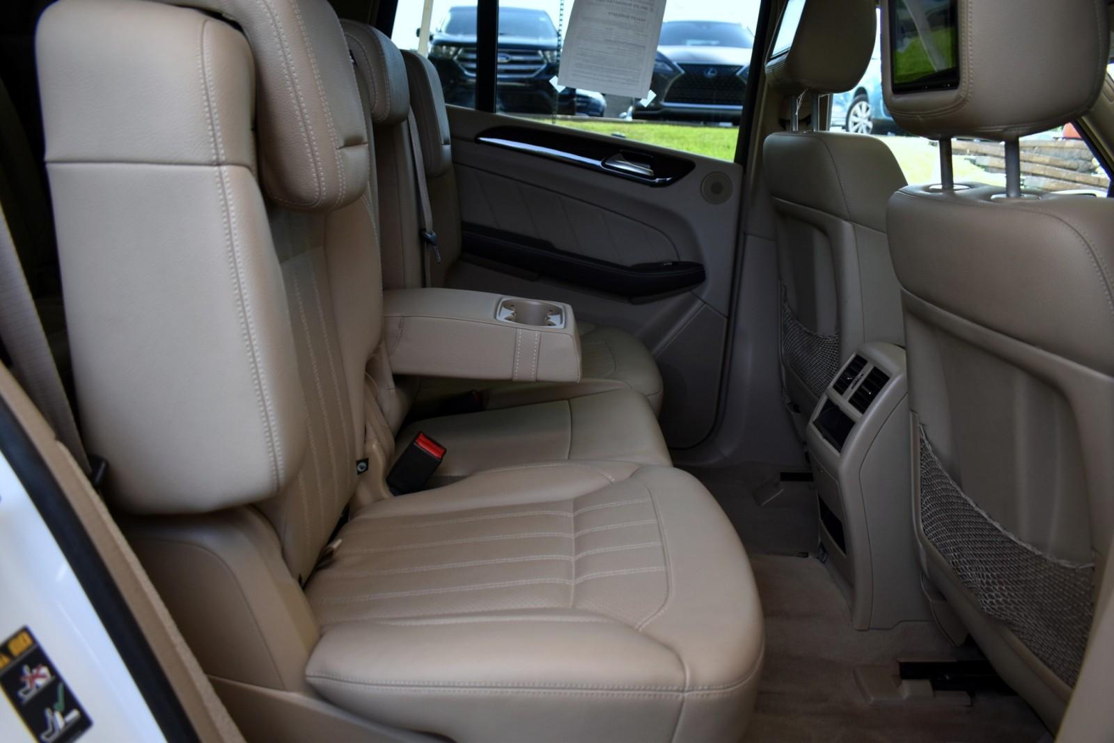 2016 Mercedes Benz GL 450 photo 41