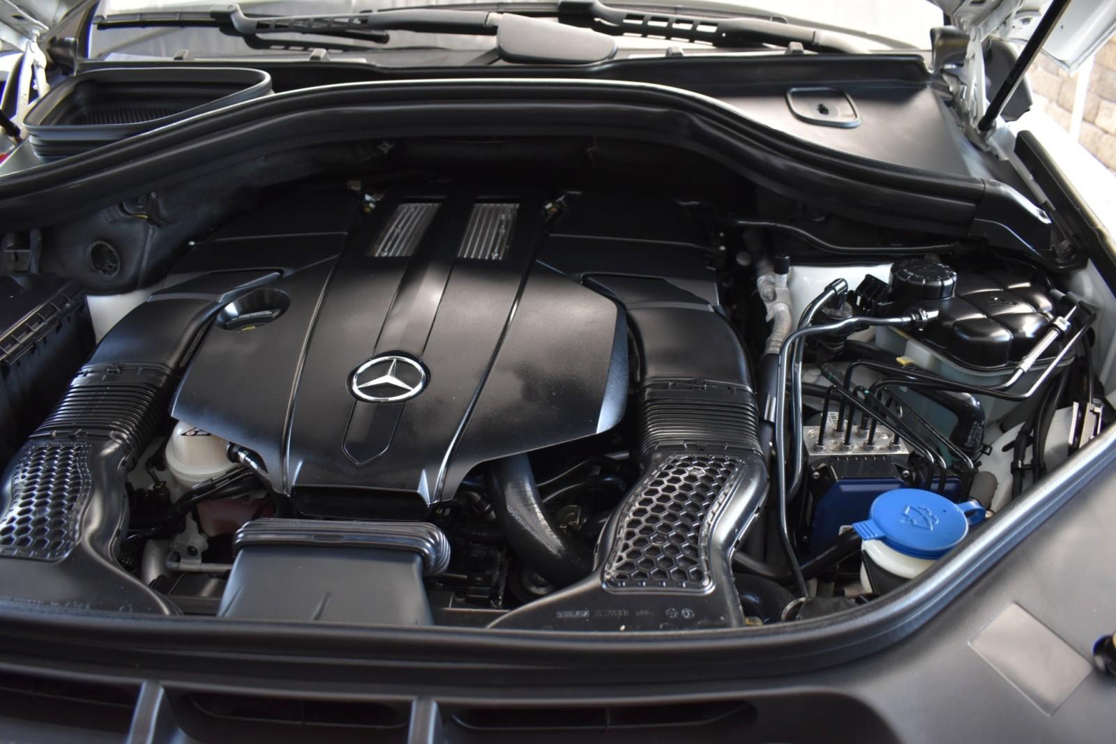 2016 Mercedes Benz GL 450 photo 53