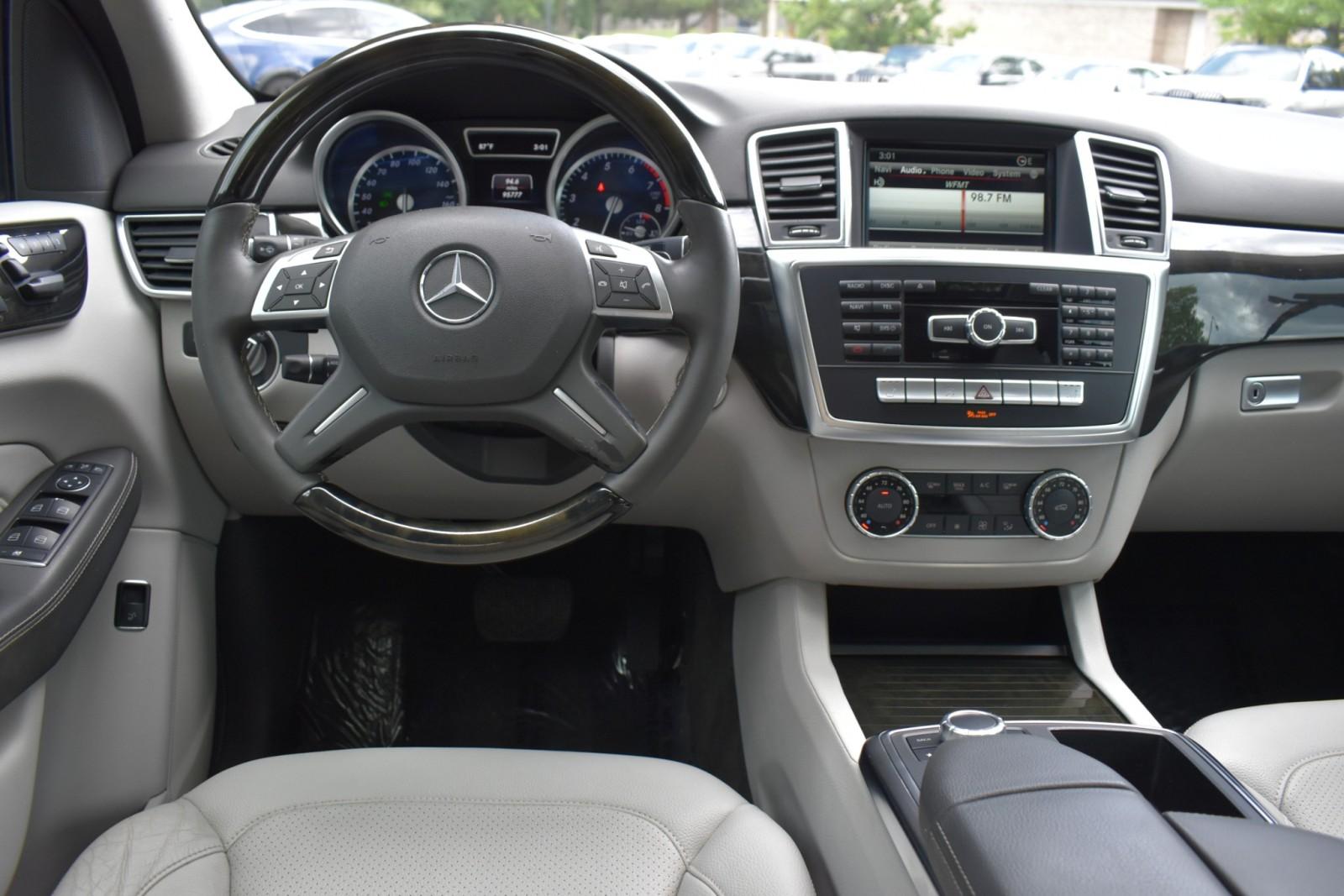 2015 Mercedes Benz ML 350 photo 15
