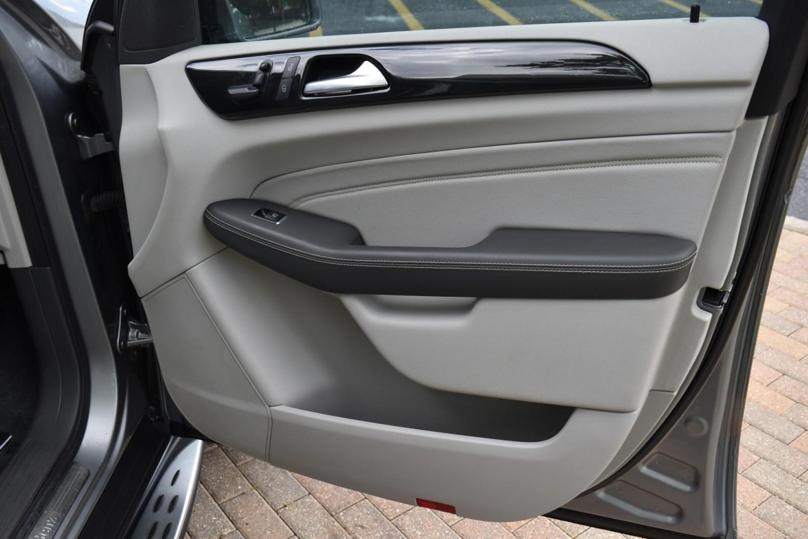 2015 Mercedes Benz ML 350 photo 39