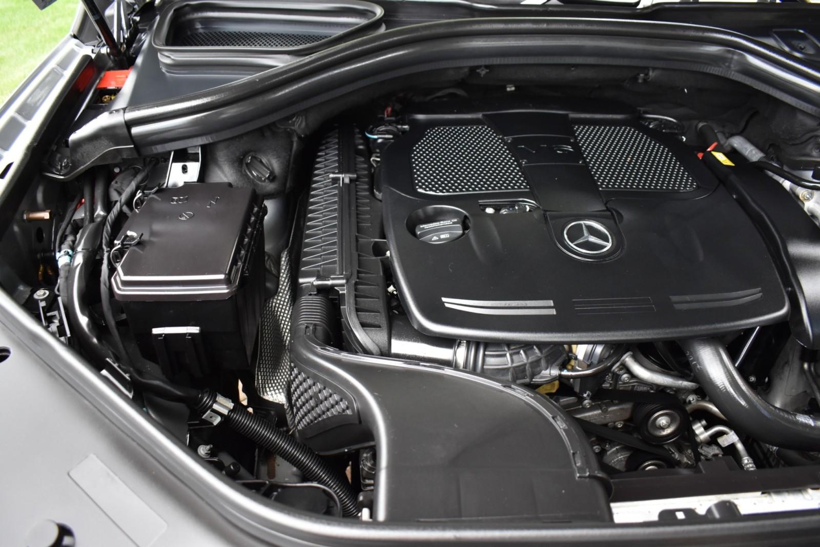 2015 Mercedes Benz ML 350 photo 46