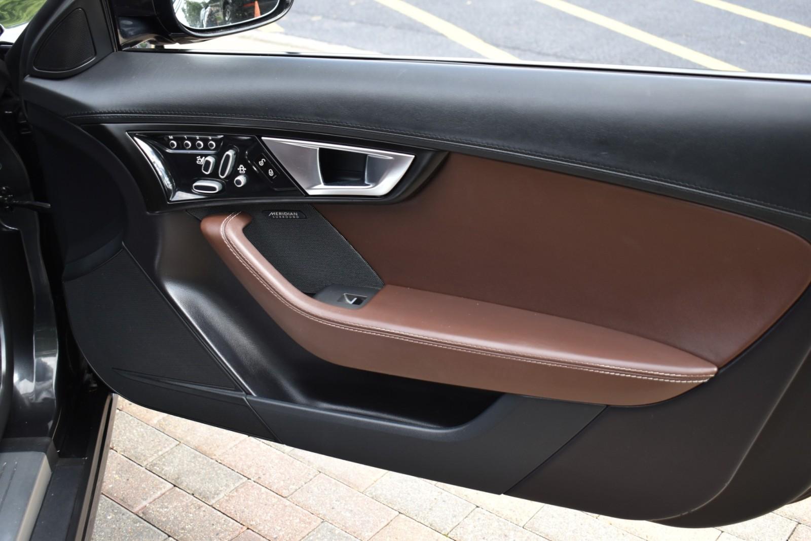 2014 Jaguar F-TYPE S photo 39