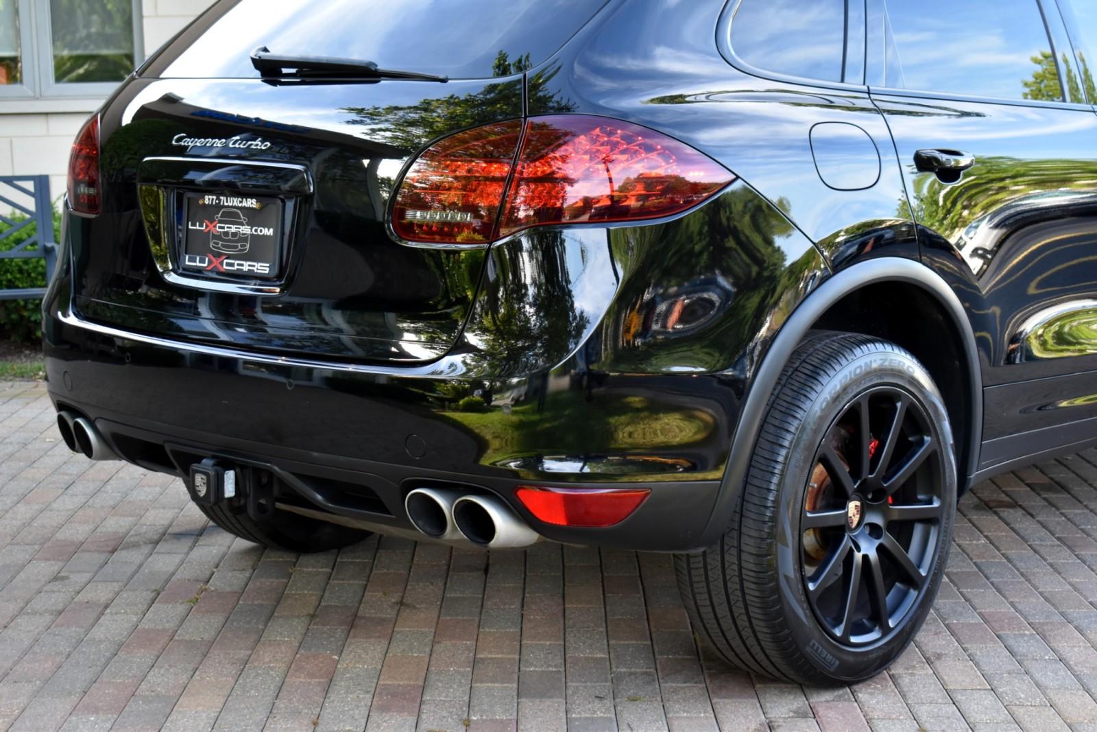 2014 Porsche Cayenne Turbo photo 10