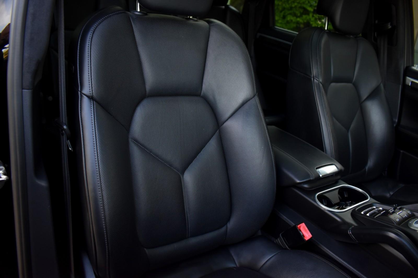 2014 Porsche Cayenne Turbo photo 42