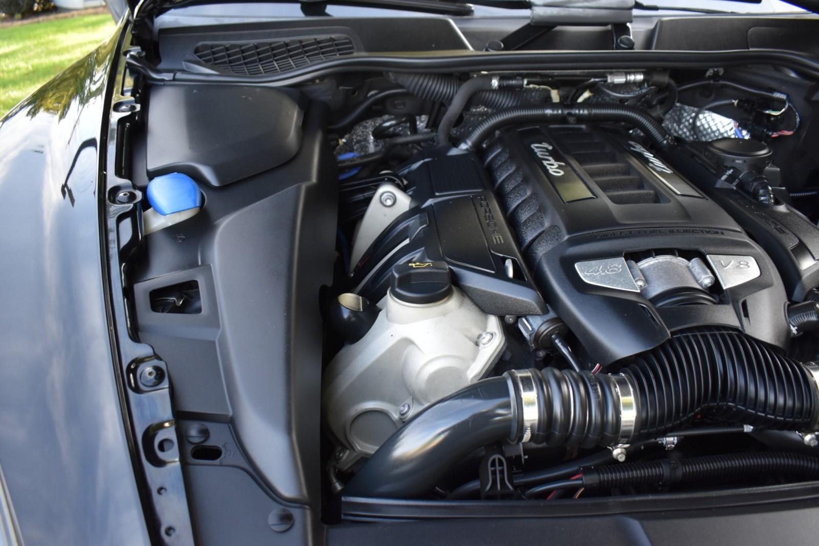 2014 Porsche Cayenne Turbo photo 49