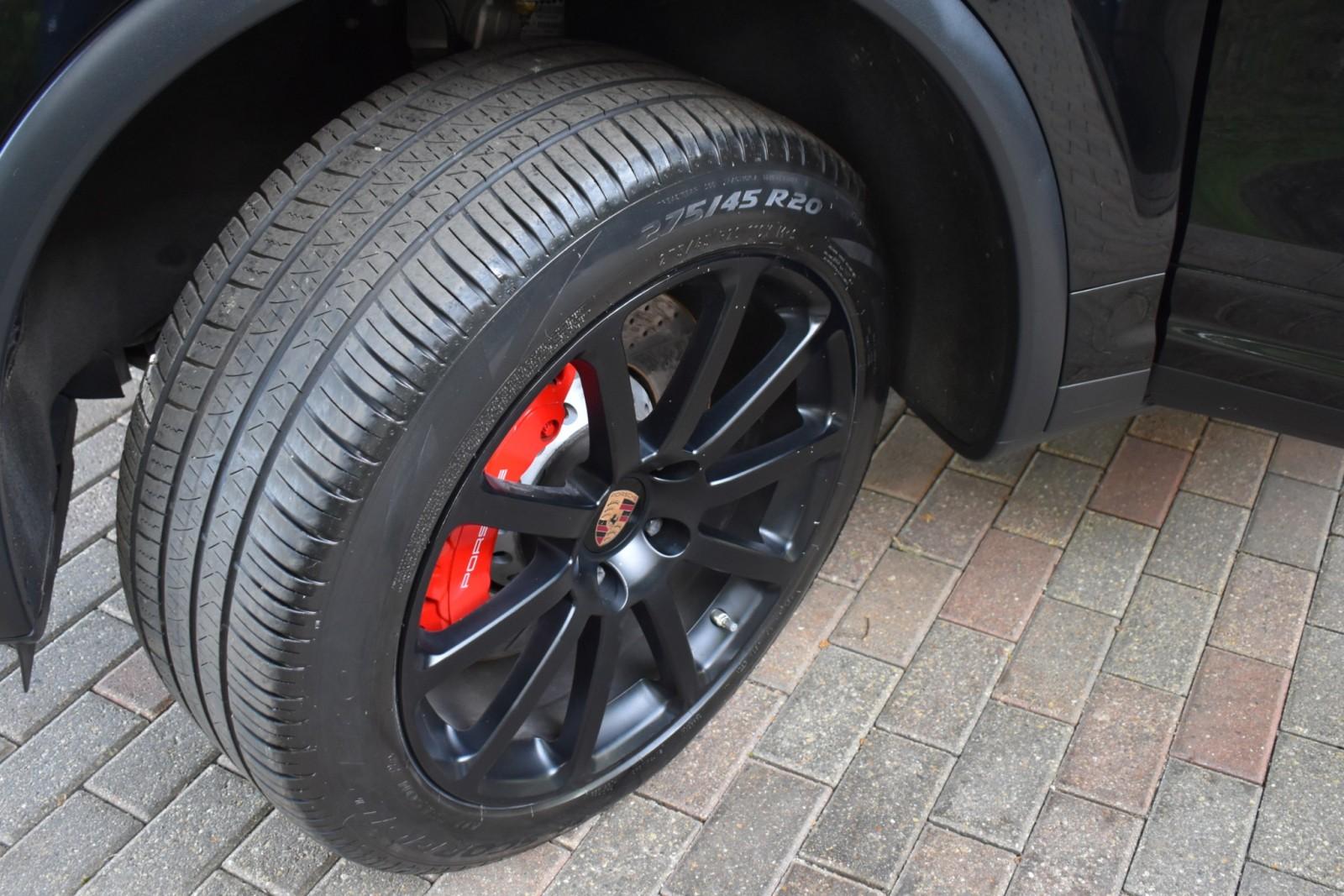 2014 Porsche Cayenne Turbo photo 51