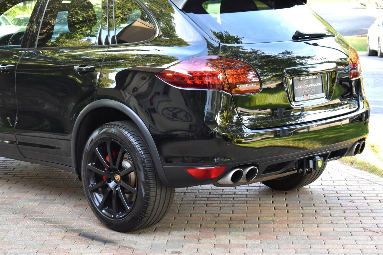 2014 Porsche Cayenne Turbo photo 7
