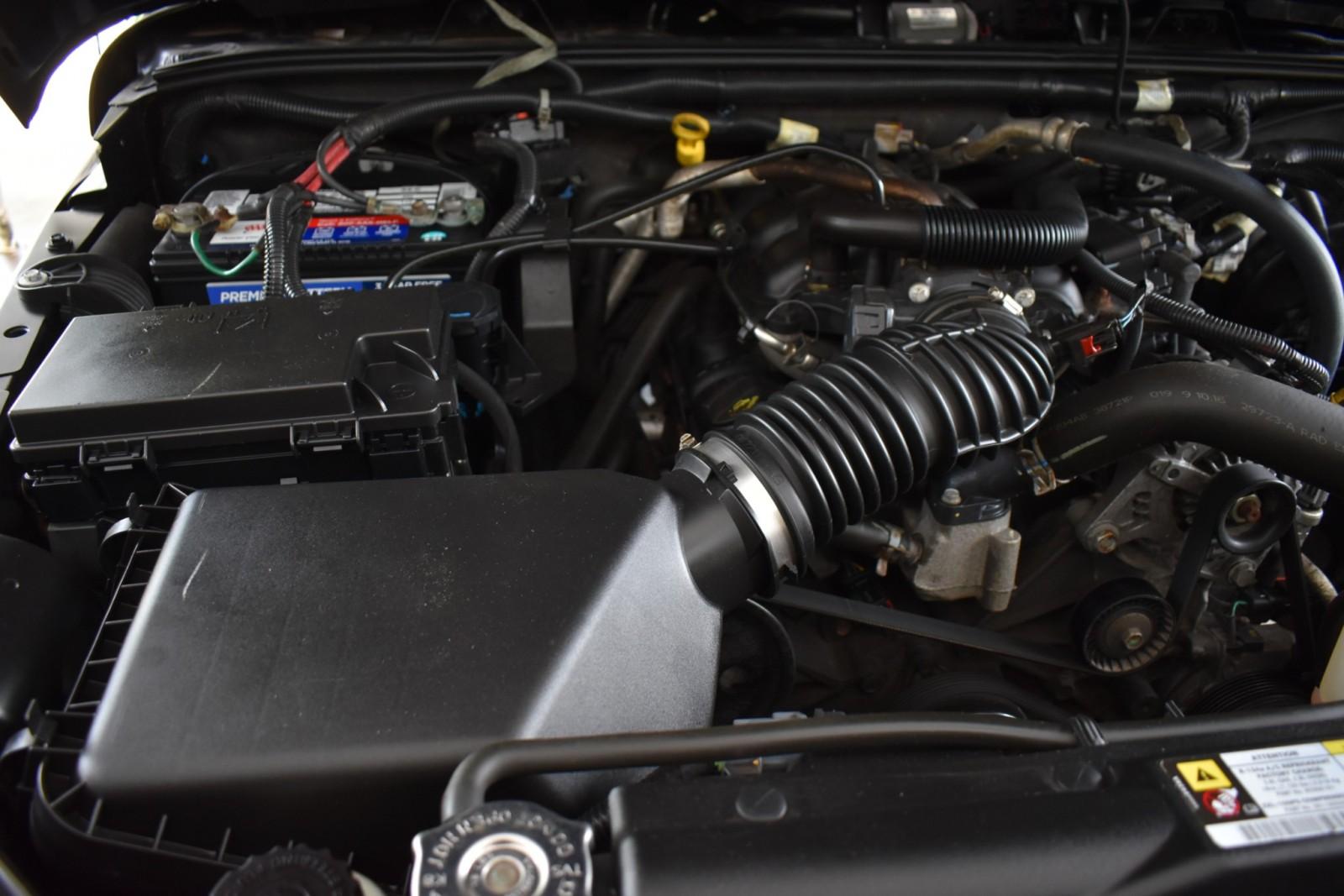 2009 Jeep Wrangler X photo 29
