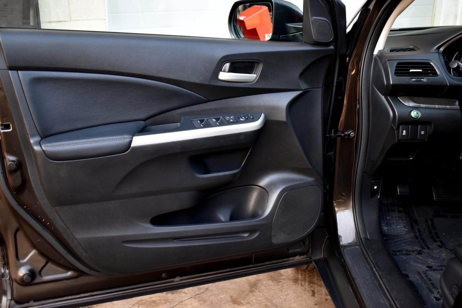 2014 Honda CR-V EX-L photo 29