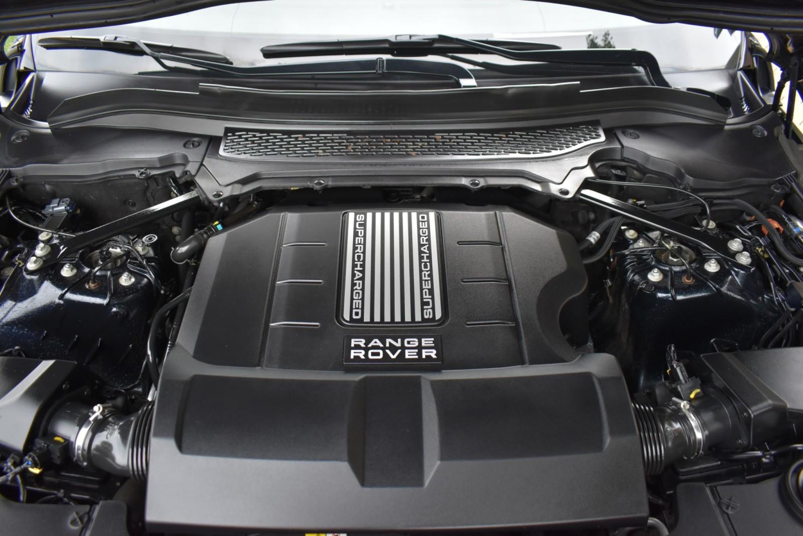 2014 Land Rover Range Rover HSE photo 52